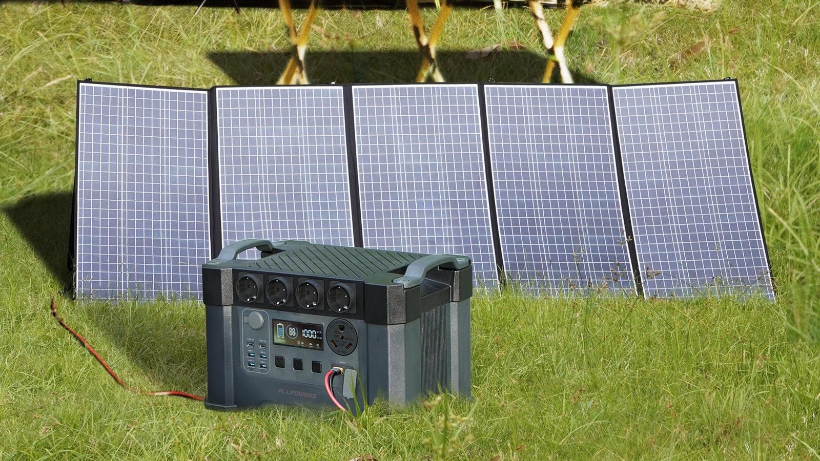 Was kann man mit einem 100-Watt-Solarpanel aufladen?