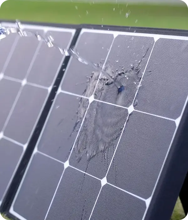 SP035-Solar-Panel-Details-Water-Resistance.webp